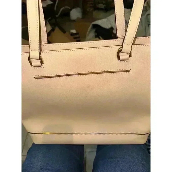 Michael Michael Kors Frame Out Large North South Tote in Oyster, Pre-Owned - Picture 13 of 14